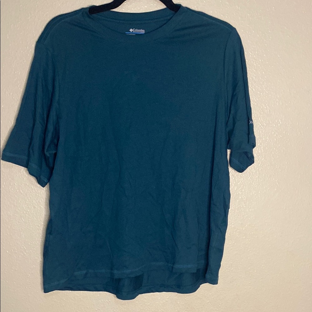 Columbia Men's Blue Shirt